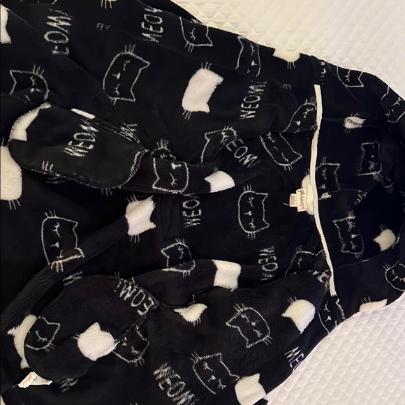Black Cat Print Robe - Picture 4 of 5